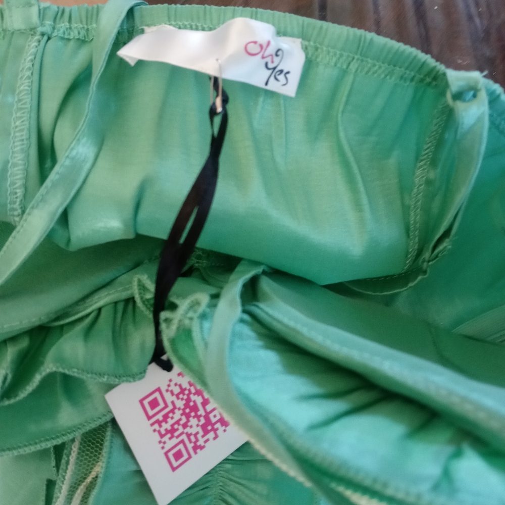 Green Ruffle Top Nwt - Picture 6 of 7